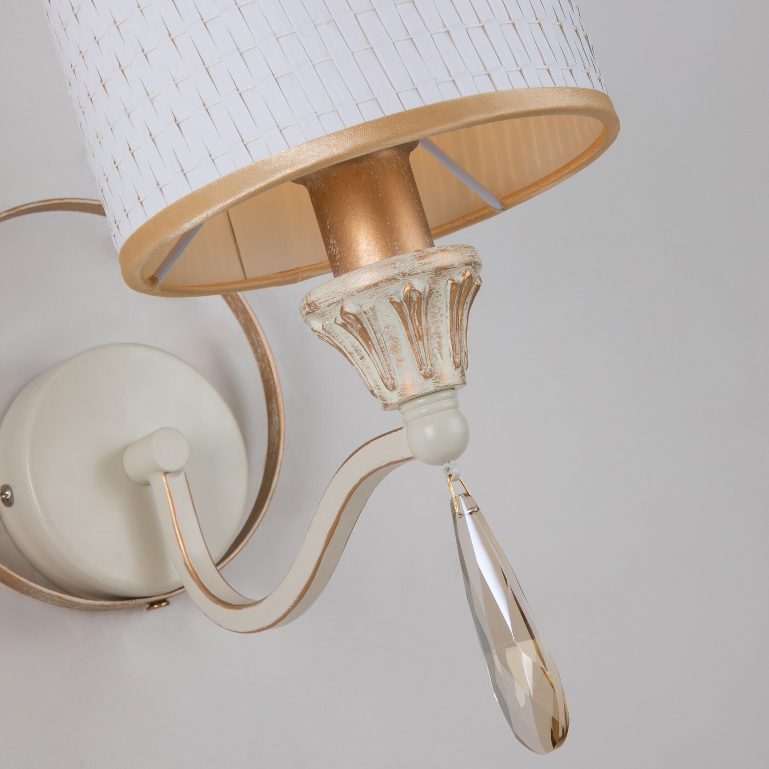 Настенный светильник Favourite 2695-1W