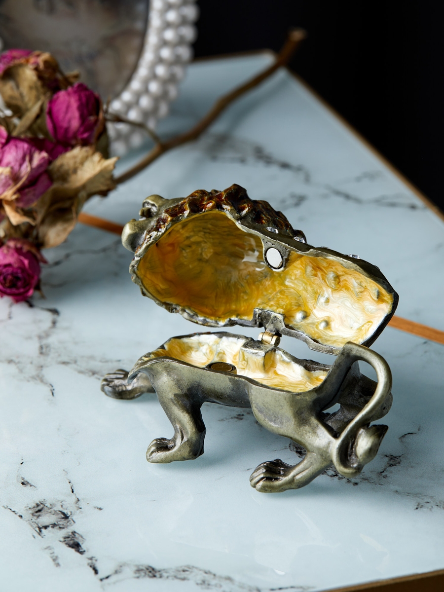 Шкатулка для драгоценностей со стразами Лев Glasar 39-083