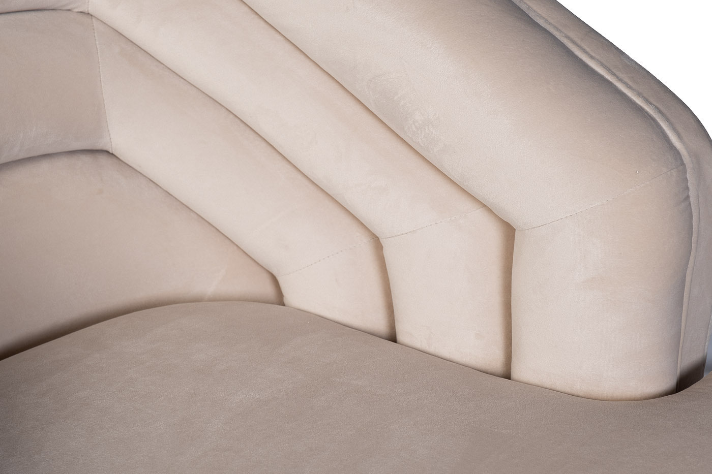 Кресло вращающееся велюровое кремовое Garda Decor 87YY-19388 CRE