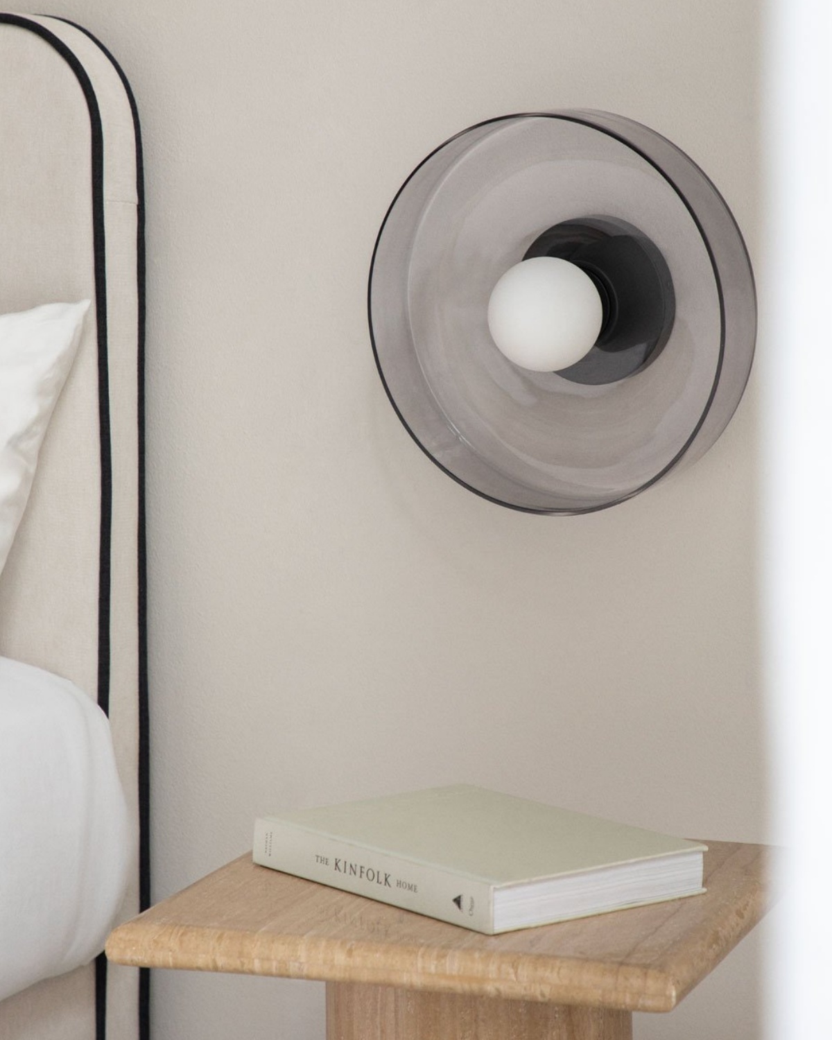 Настенный светильник “Кассель” с дымчатым стеклом – Ø 35 см Louvre Home LHLSC510324SWL