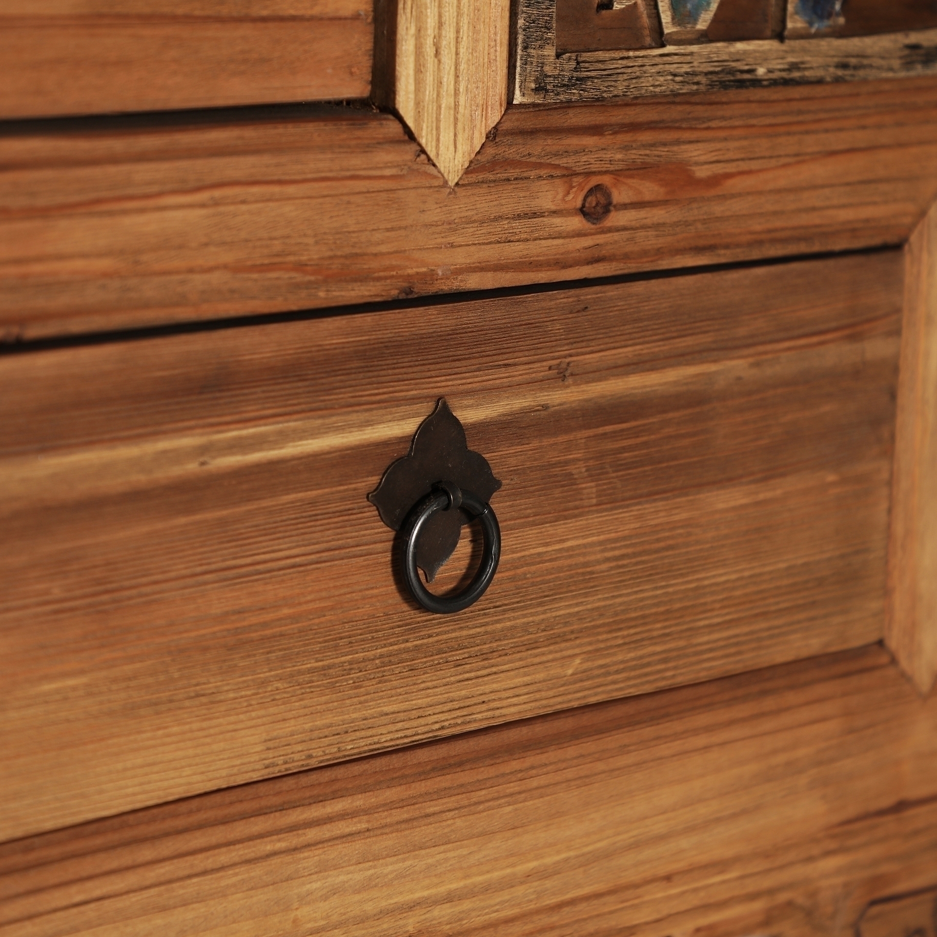 Сервант Prutz Vical