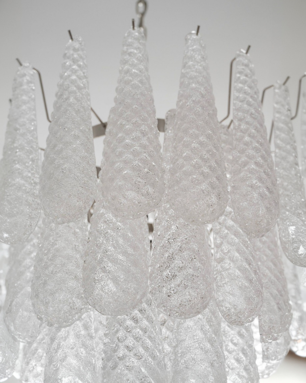 Серебристый подвесной светильник Поуль Louvre Home 21100-5DB