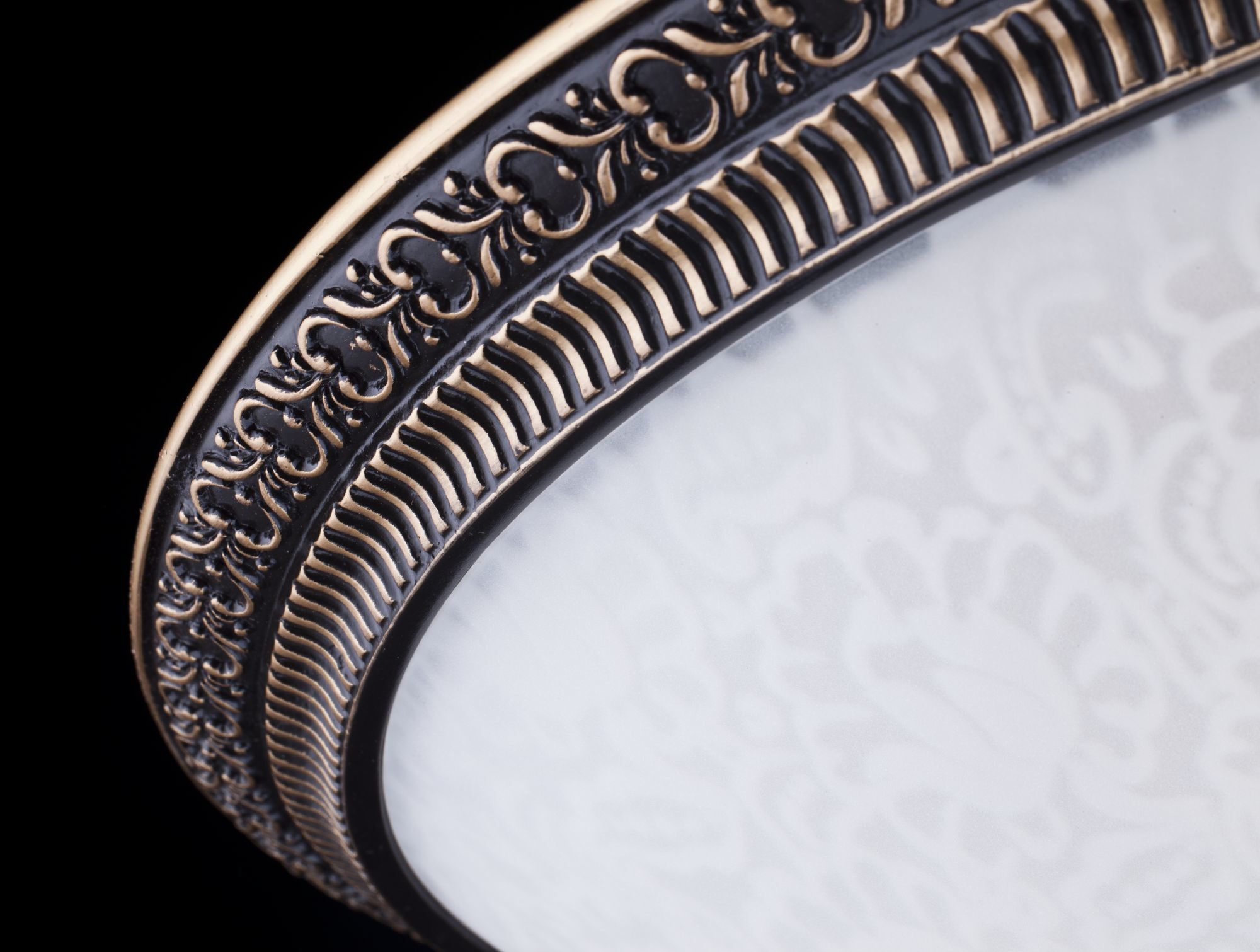 Потолочный светильник Maytoni C908-CL-04-R