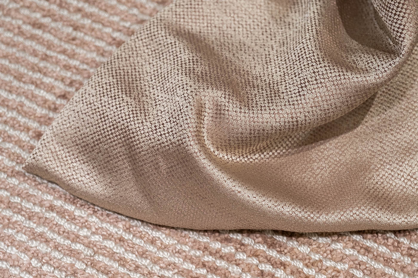 Покрывало бежевое Garda Decor 121GD-F220POKR ED