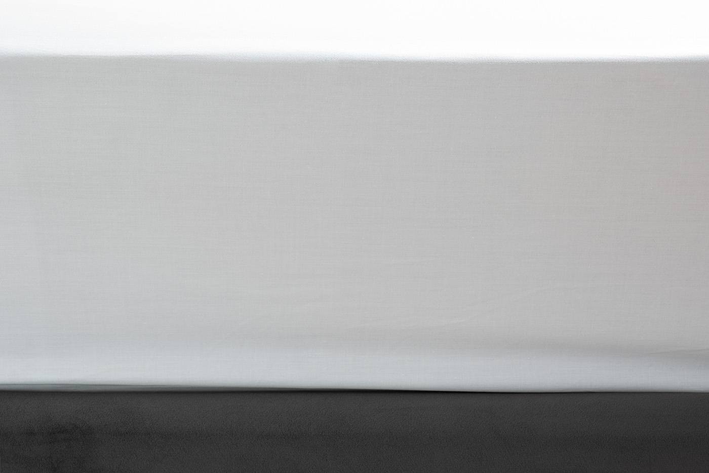 Простыня сатиновая белая Garda Decor 130HB-00025