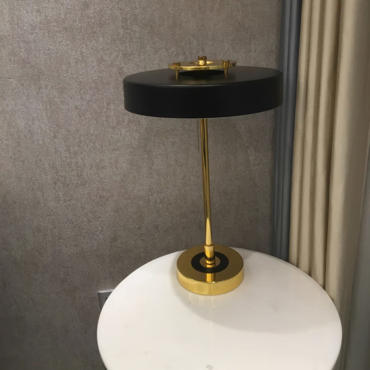 Настольная Bert Frank Revolve Table Lamp Black by ImperiumLoft