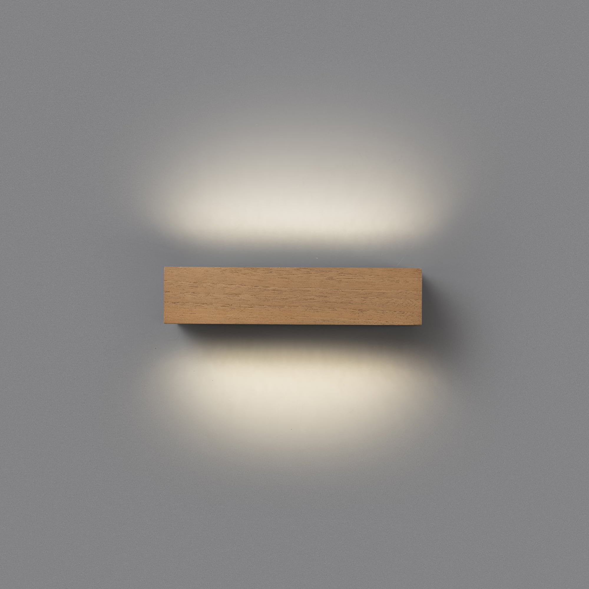Уличный настенный светильник Doro-13 LED 2x6.5W 3000K дерево Faro