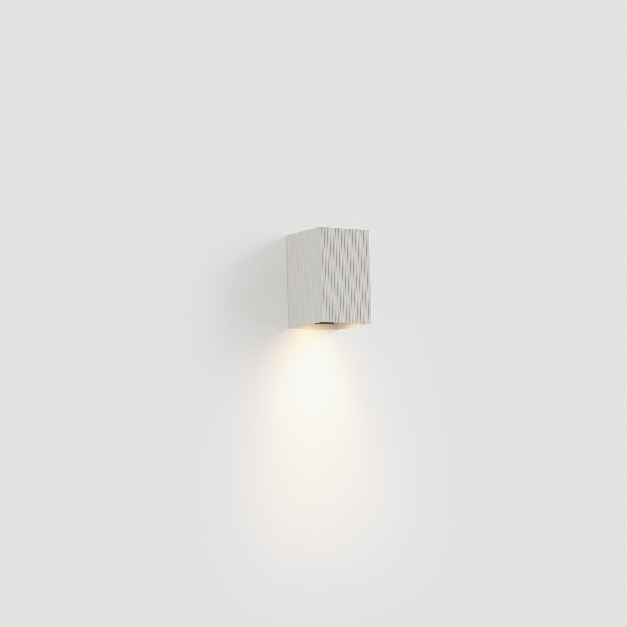 LUNE Белый квадратный настенный светильник с рифлением 1xGU10 Faro