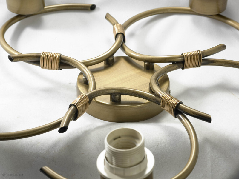 Накладная люстра Lussole LGO LSP-0223