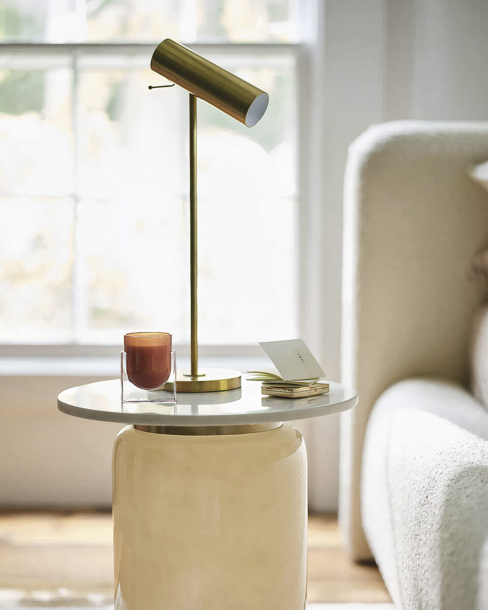 Золотая настольная лампа Ллойд Louvre Home P2590TA