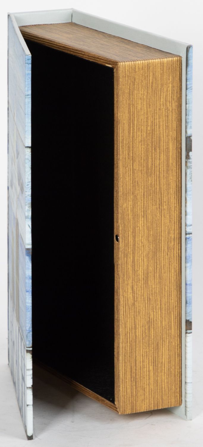 Шкатулка в виде книги Glasar 29-512/2