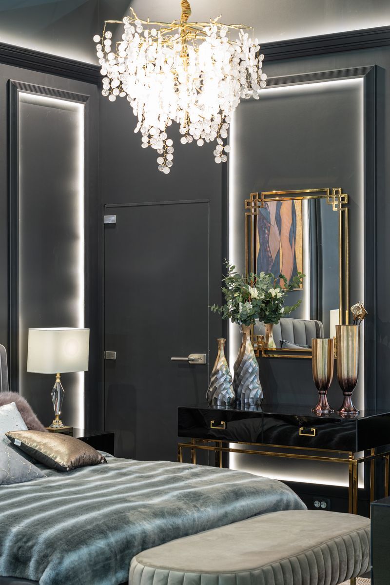 Зеркало прямоугольное в золотой раме Garda Decor KFE1270