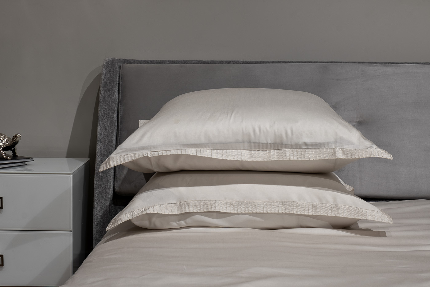 Комплект из 2х наволочек 70х70см жемчужный Garda Decor 144HF-40411