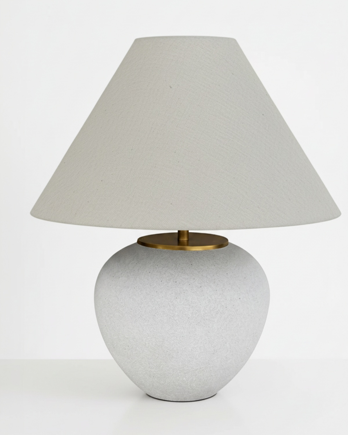 Белая настольная лампа Ноэл Louvre Home LTL463362MGI