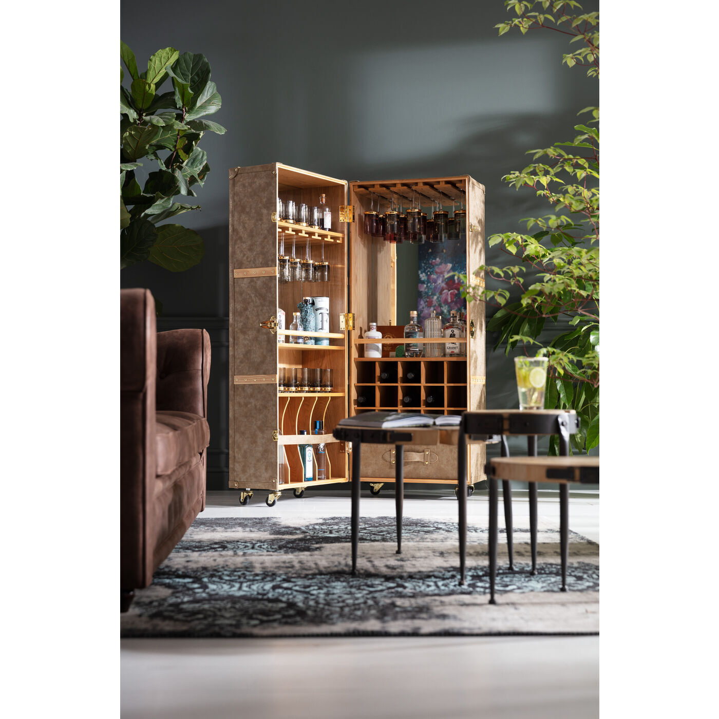 Шкаф барный KARE West 82885 Шкаф барный KARE West 82885