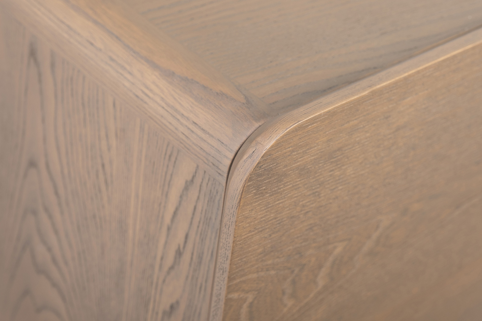 Тумба под телевизор Smooth шпон ясеня Garda Decor 58DB-22286