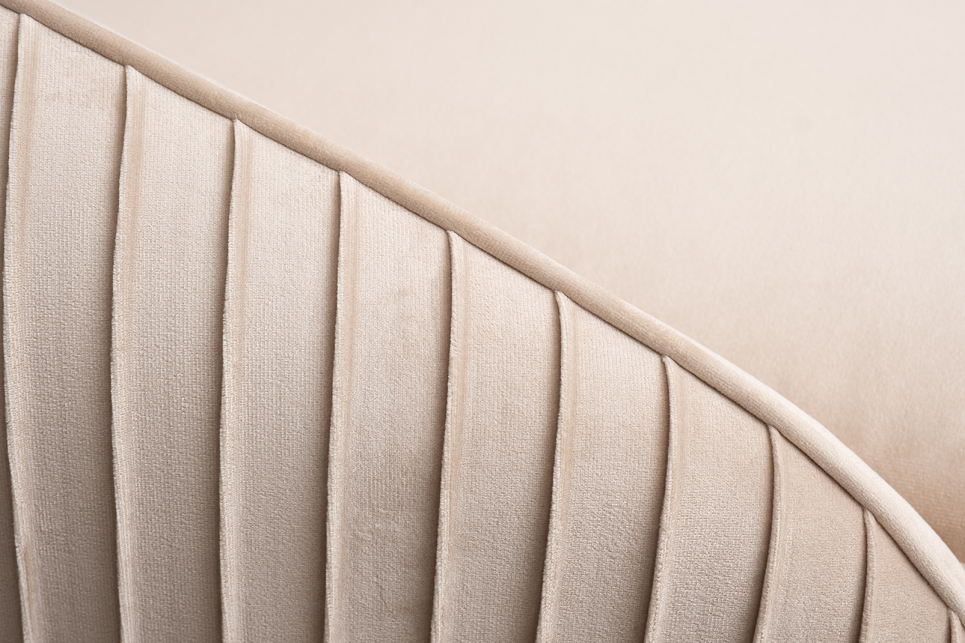 Диван Palazzo трехместный раскладной бежевый Garda Decor PALAZZO-240M-ROM07