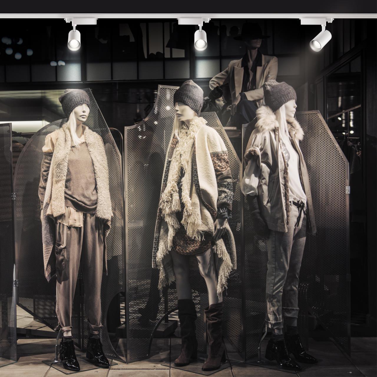 Трёхфазный трековый диммируемый светильник на пульте управления со сменой цветовой температуры Novotech 358338