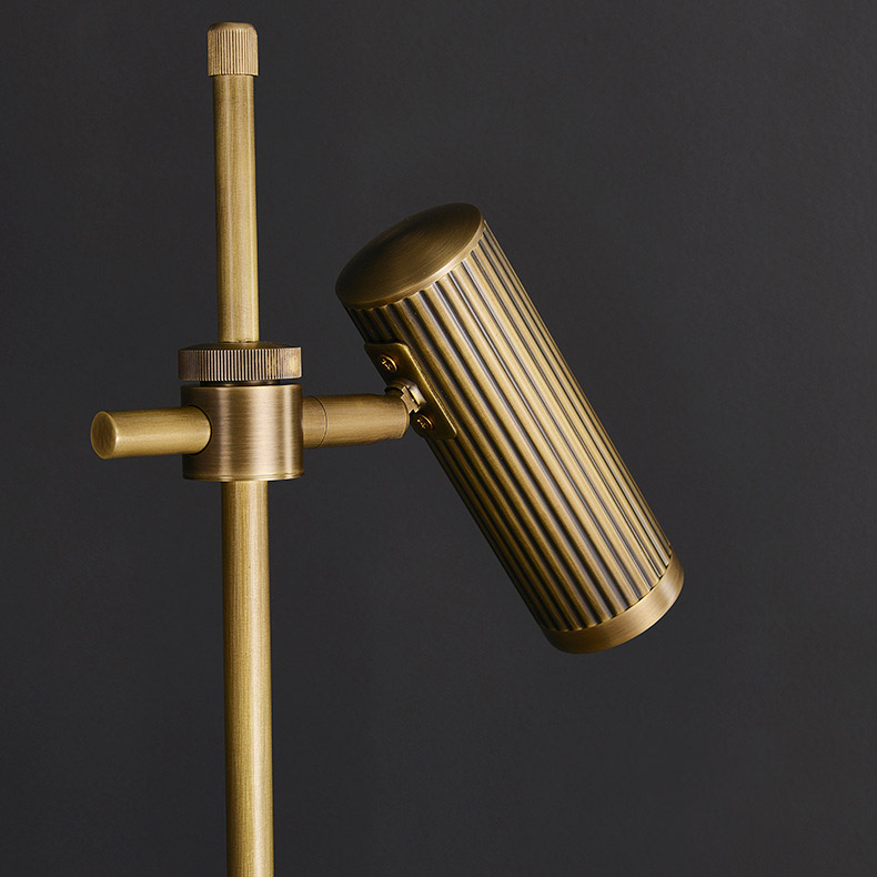 Настольная лампа TRIGGER TAB by ImperiumLoft