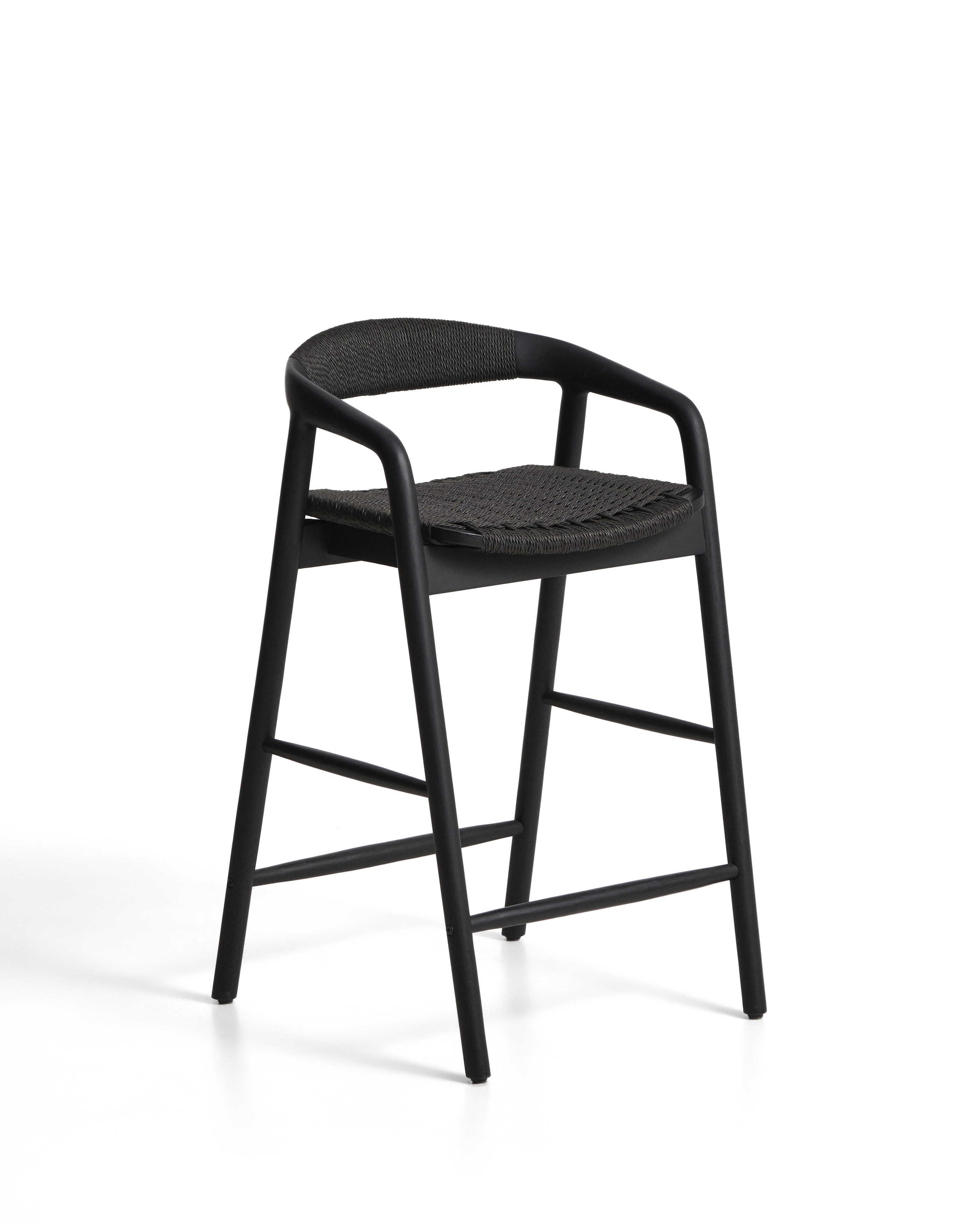 Уличный полубарный стул Derile из массива дуба и веревки в черной отделке La Forma 481895