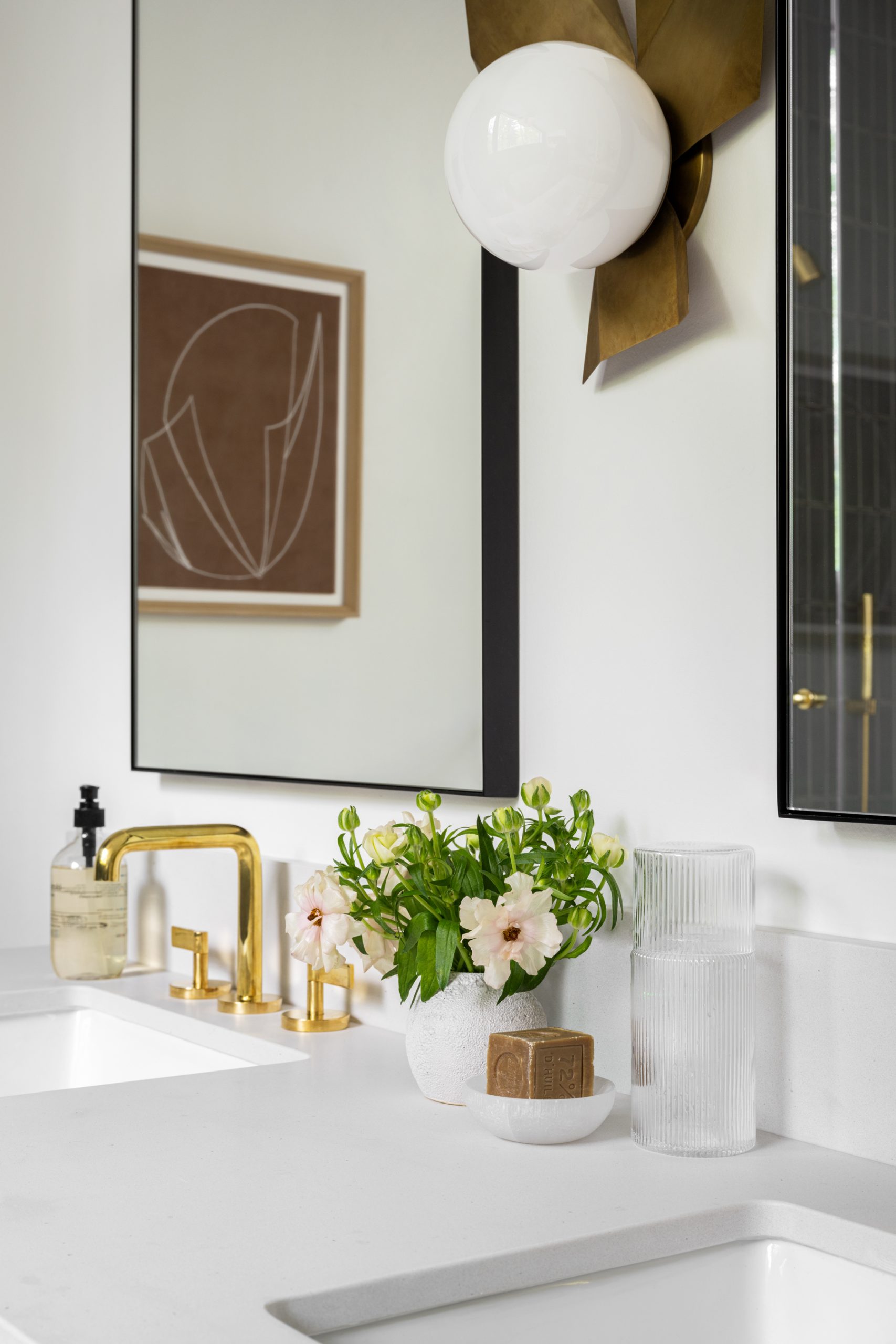 Зеркало в чёрной раме Ноулз Louvre Home LHDWM8531ZYH-black