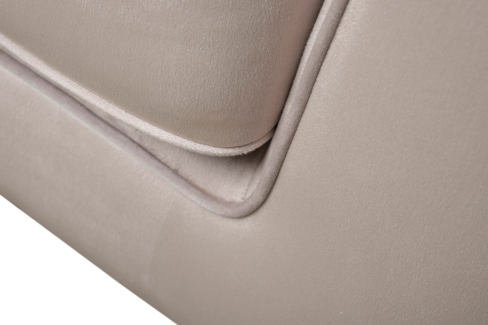 Диван треестный шенилл бежевый с кантом Garda Decor MADRID-Memory-Colt021+Colt030