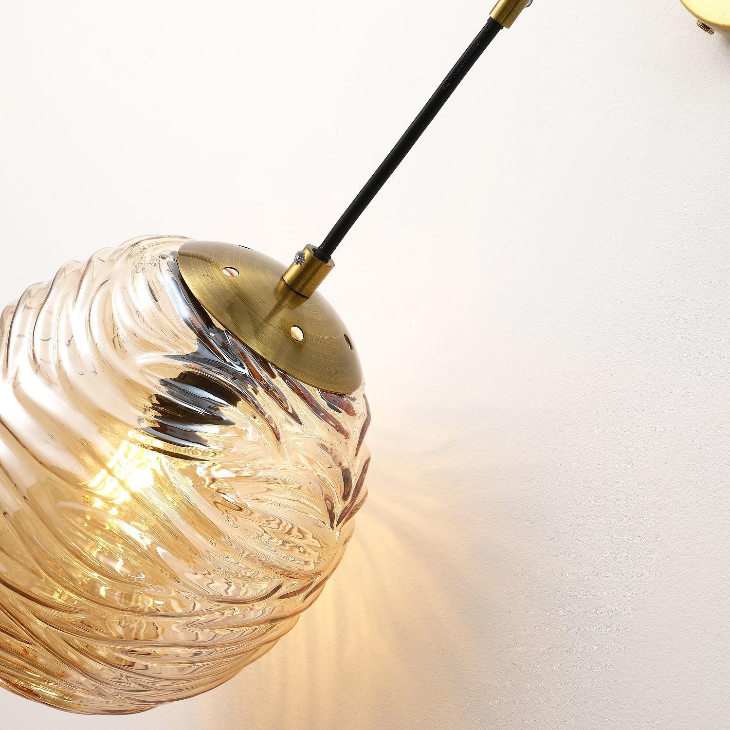 Настенный светильник Favourite 2722-1W