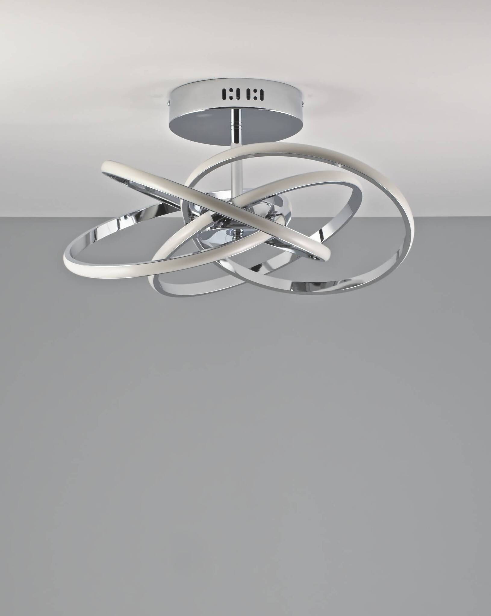 Светодиодная потолочная люстра с пультом Moderli V2821-CL Nino LED 144W