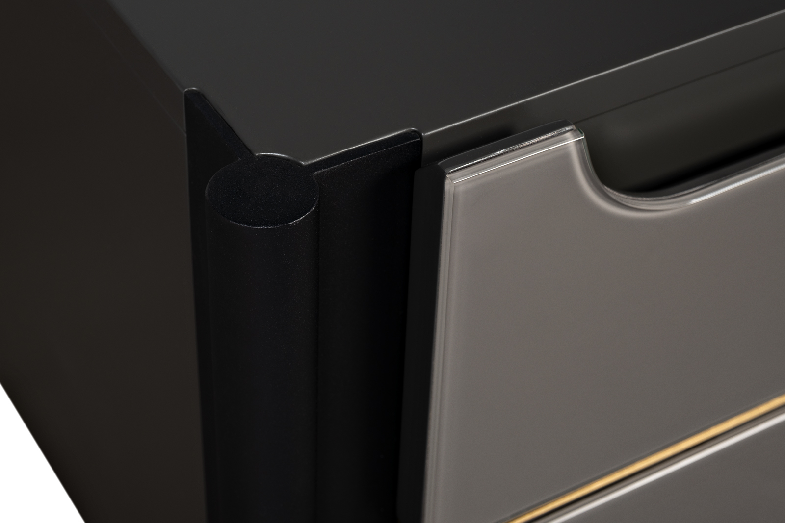 Тумбочка с мя ящиками Garda Decor 77IP-GD011-T