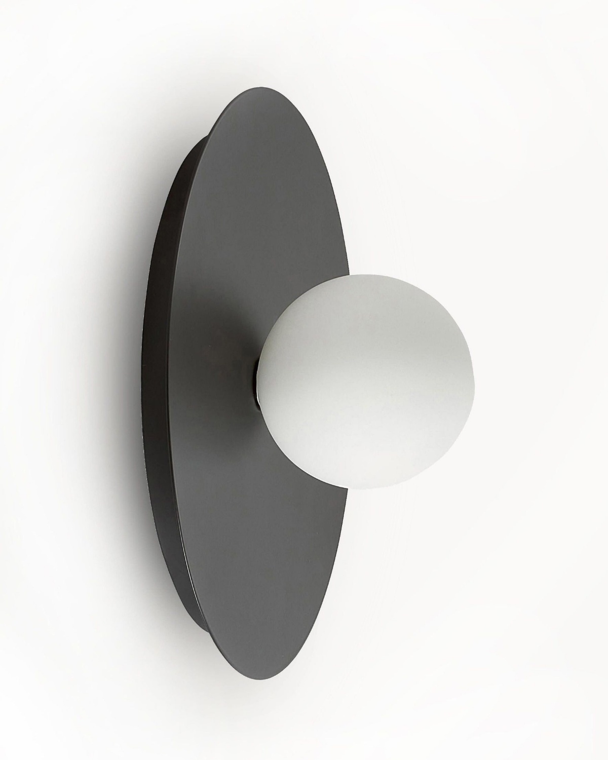 Чёрный настенно-потолочный светильник Ноа Louvre Home LFM210825SWL