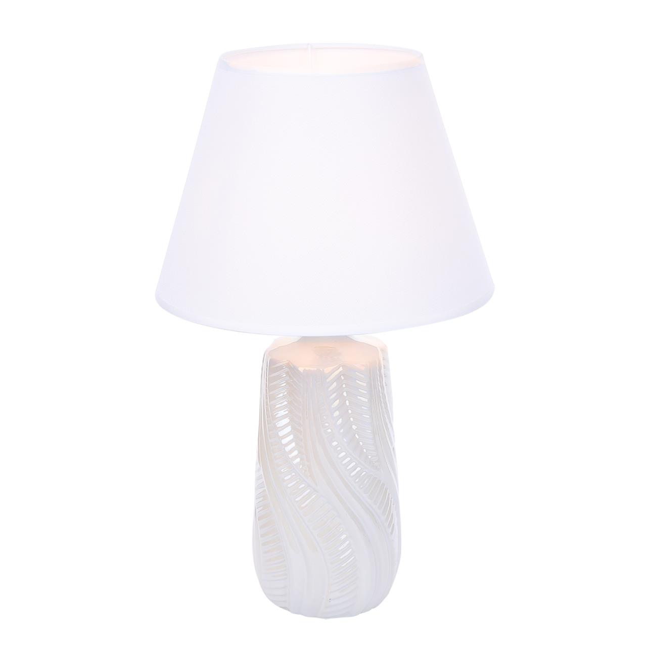 Настольная лампа Lumion 8211/1T