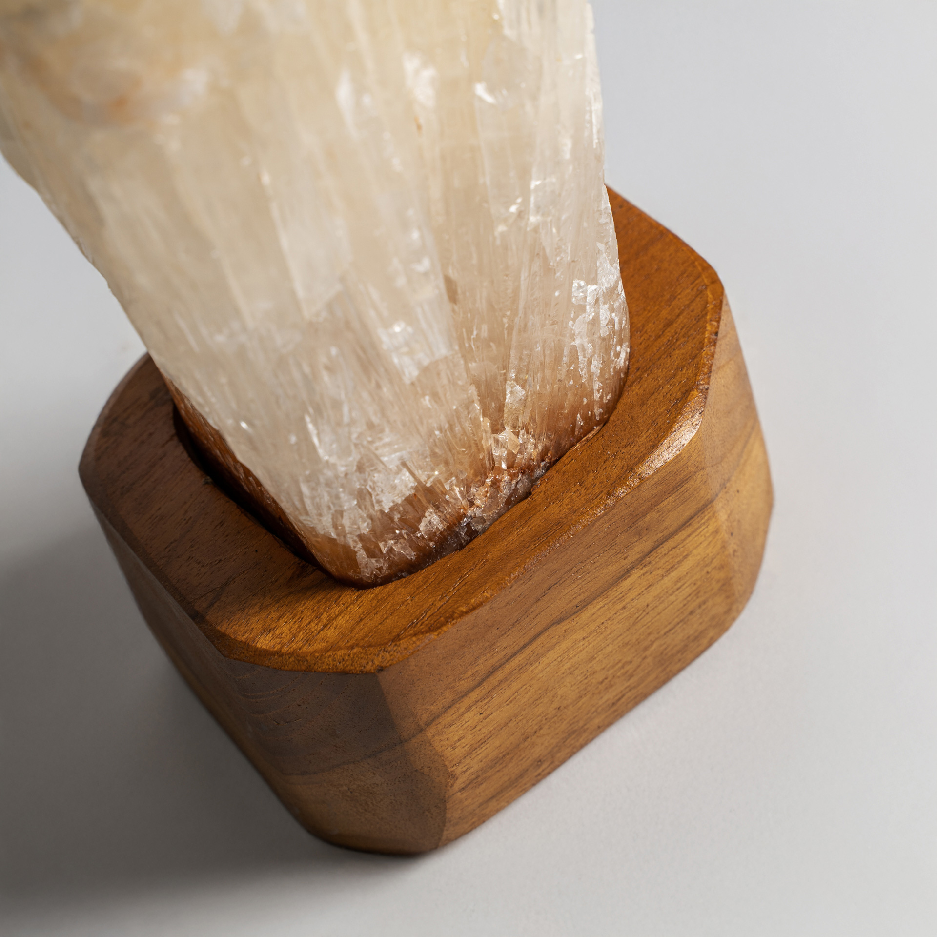 Декоративная фигура 36608 Vical