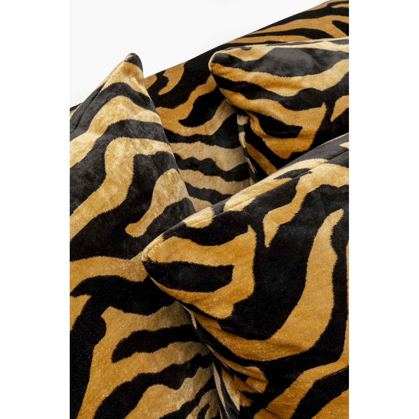 Кресло Wild Life Zebra KARE 71130