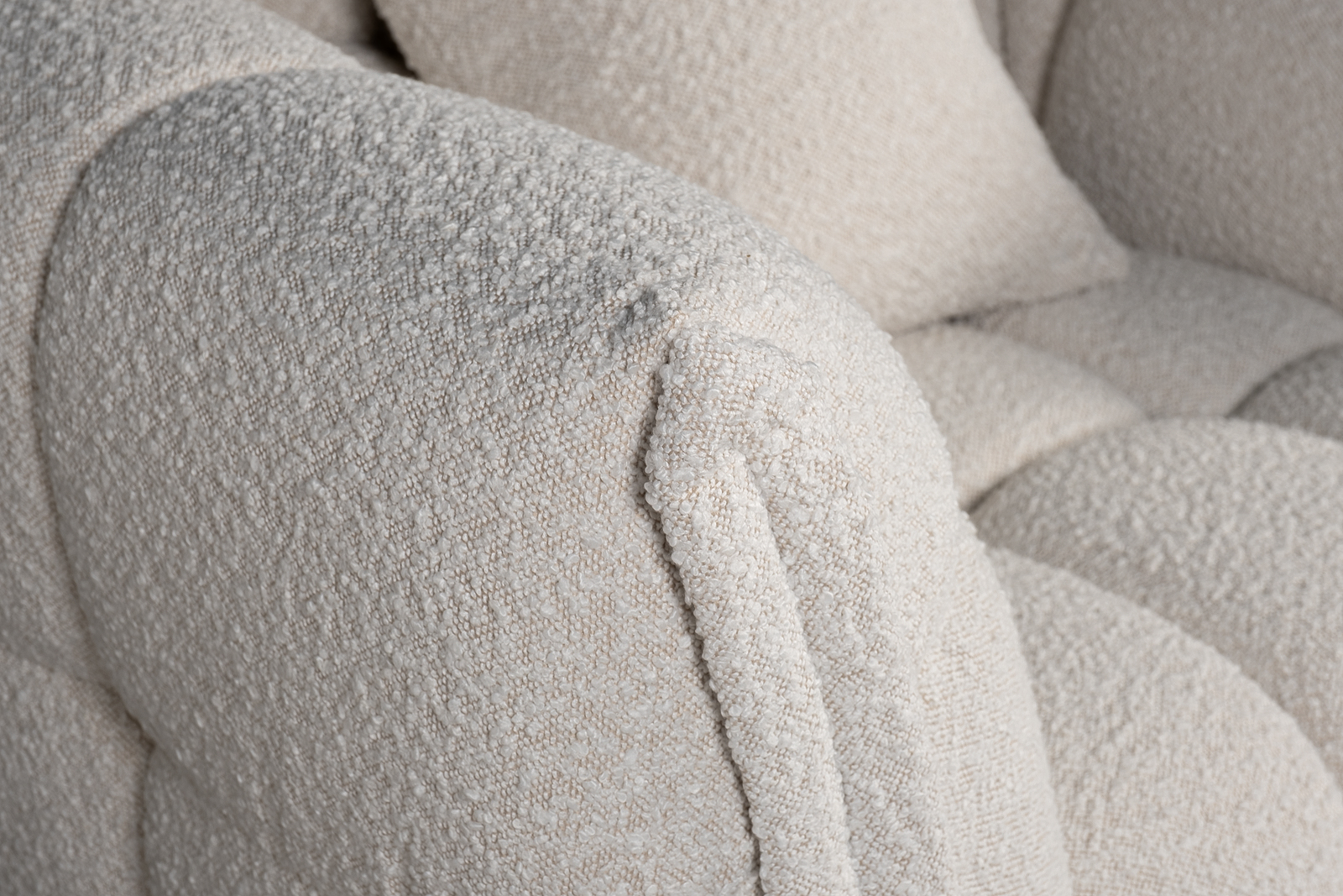 Кресло букле белое Garda Decor ZW-26801