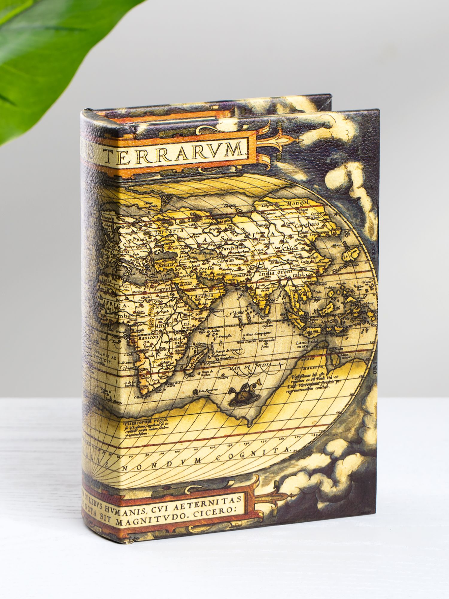 Шкатулка в виде книги Glasar 39-112/3