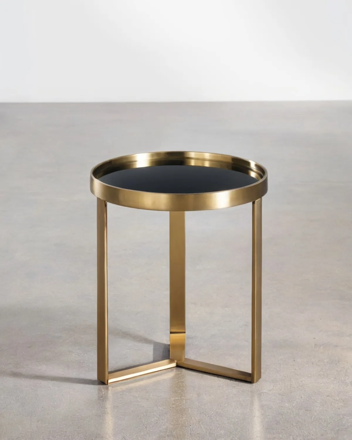 Чёрный приставной столик Ульм Louvre Home FCT030924-1RJ