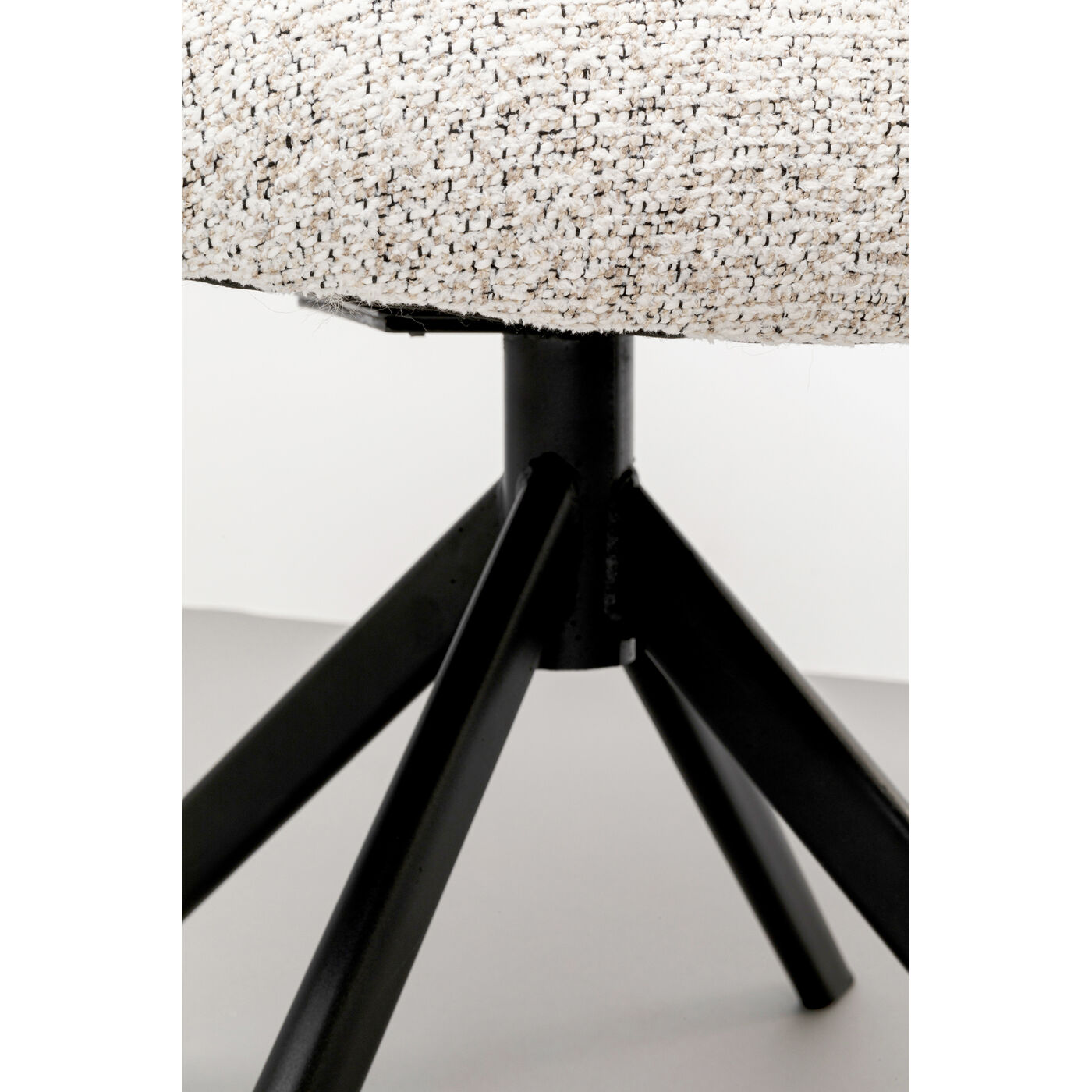 Кресло вращающееся Olivia KARE 70444