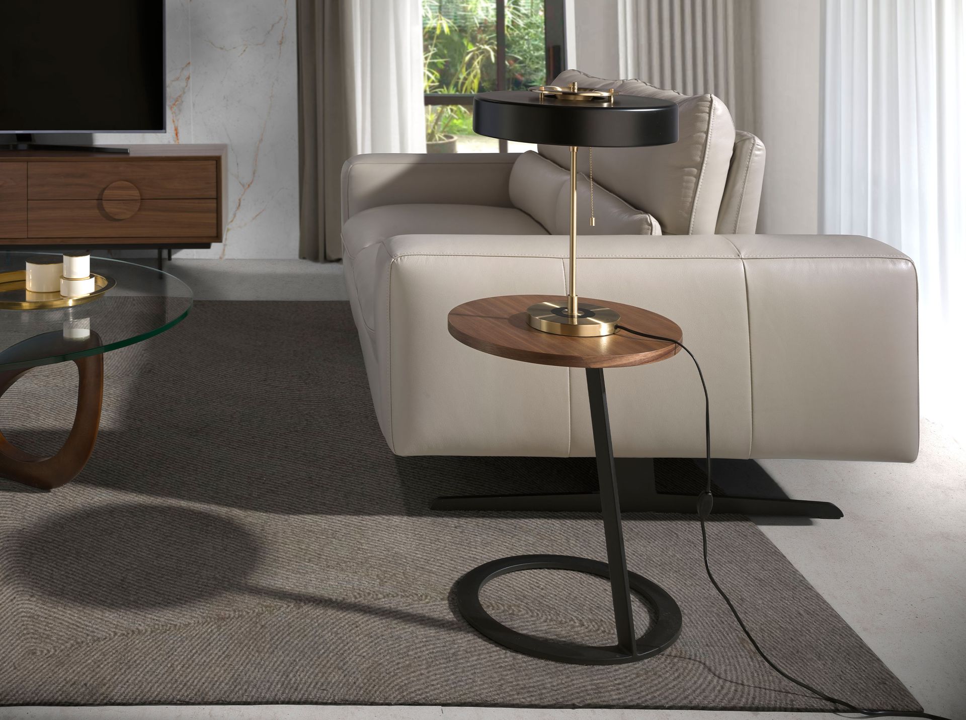 Приставной столик 2115/MH1613 из ореха и черной стали Angel Cerda