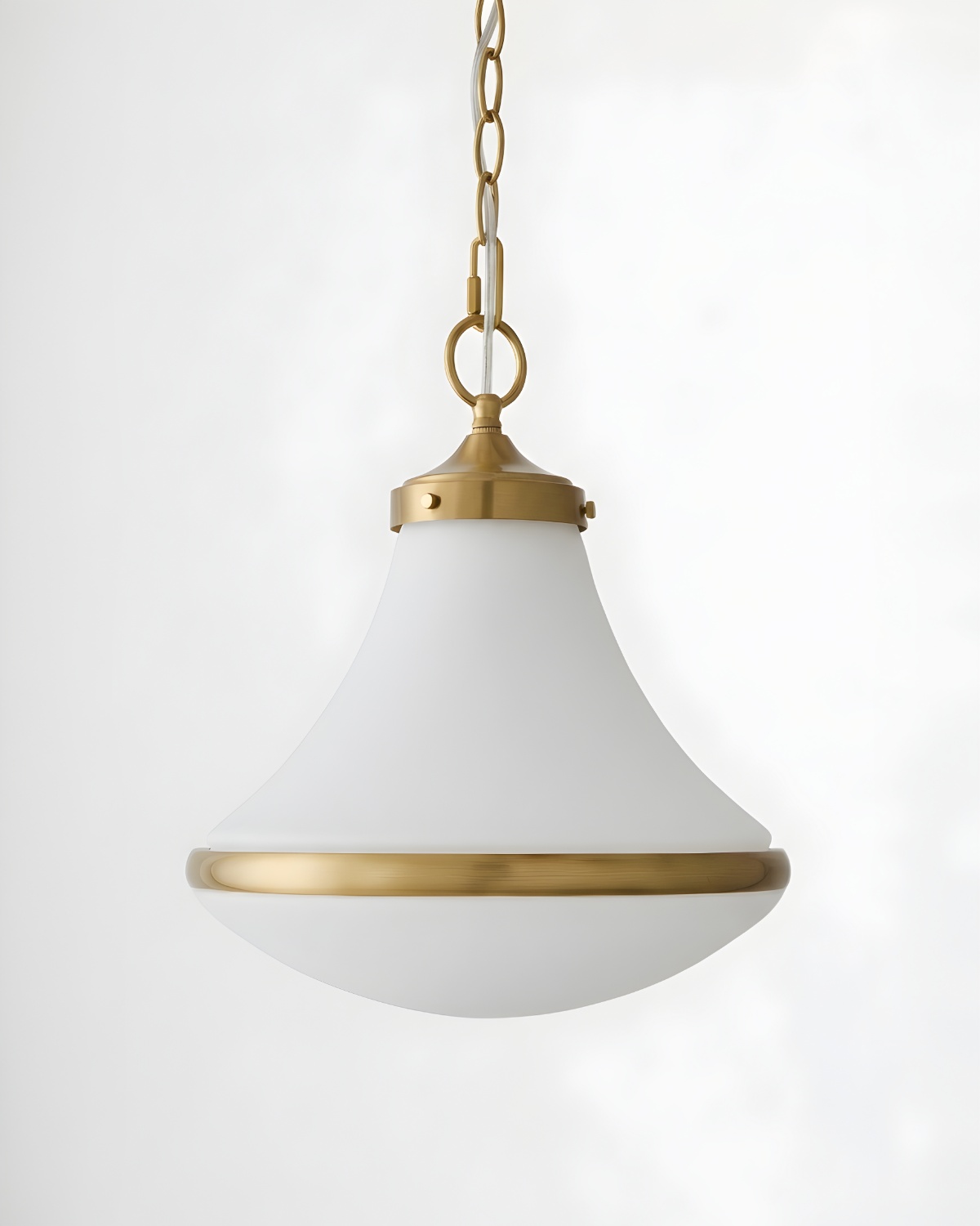 Золотистый подвесной светильник Ларна Louvre Home P7846PB