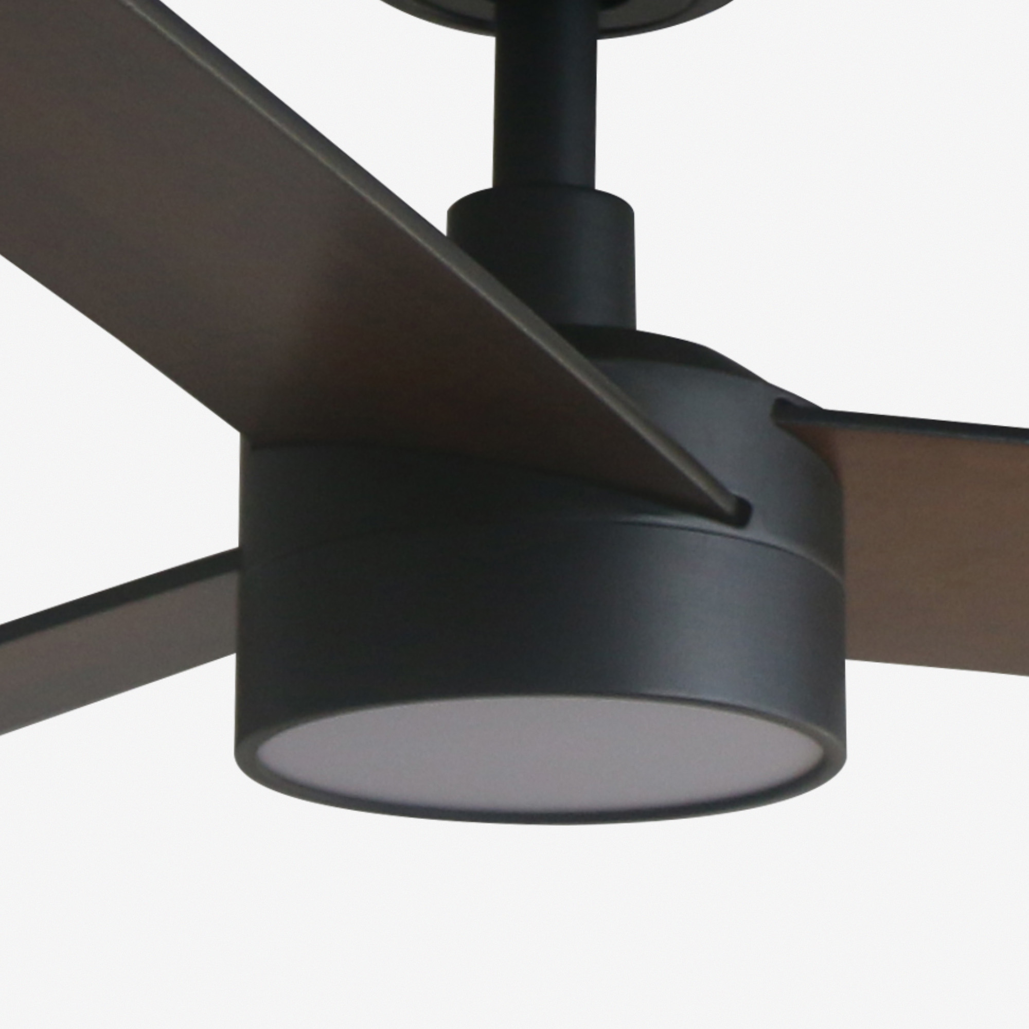 Вентилятор RUDDER L Ш1320 черный / орех 3 P LED 18W CCT DIM Faro