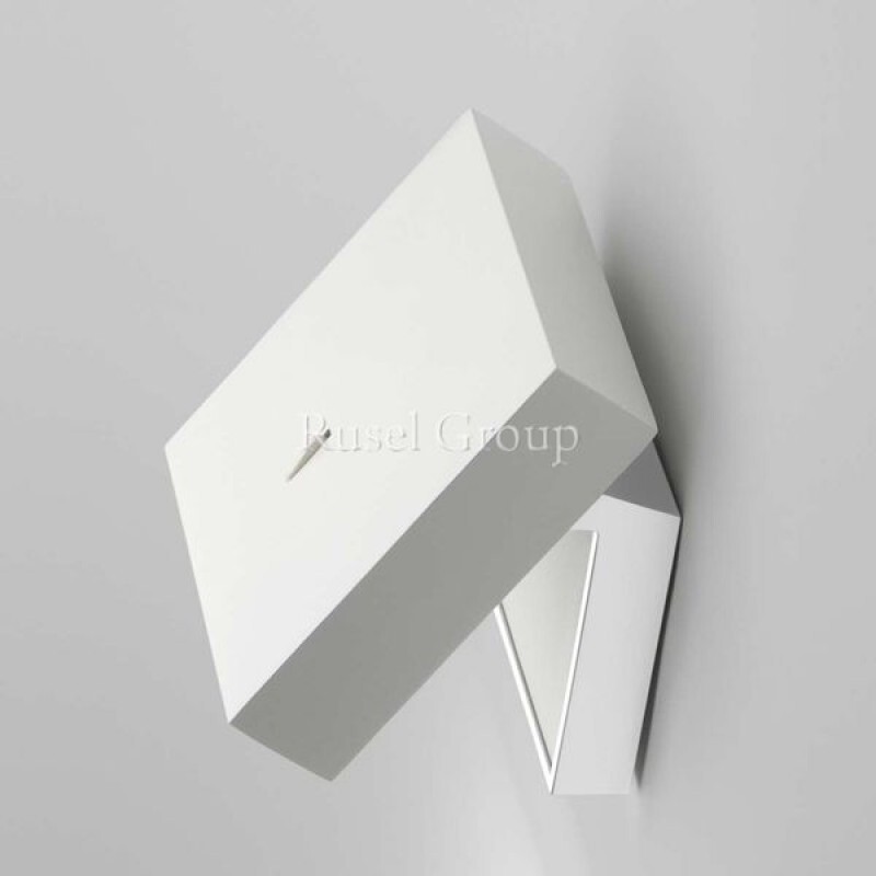 Настенный светильник Vibia Alpha 7940