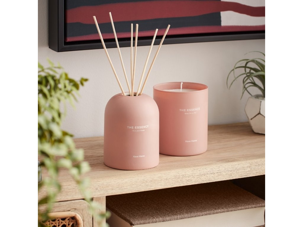 Ароматическая свеча The Essence La Forma (ex Julia Grup)