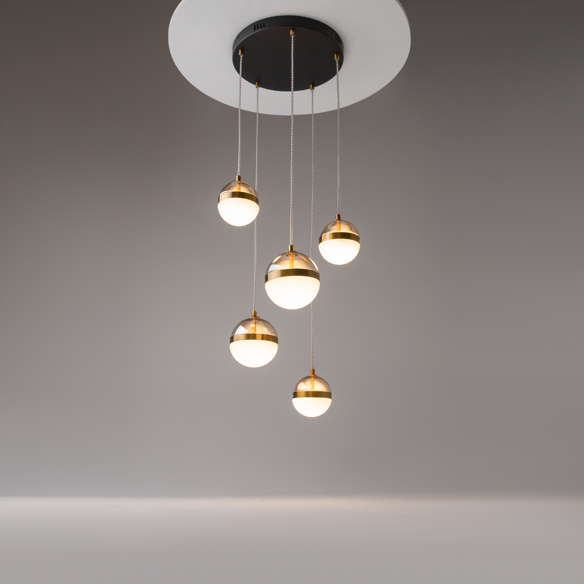 Подвесной светильник Maytoni MOD295PL-L60BBS3K