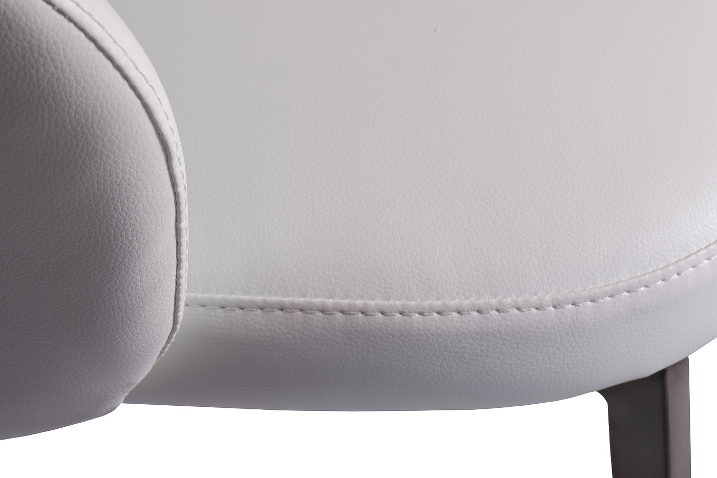 Стул белый из экокожи Garda Decor 58DB-19015STUL-BEL