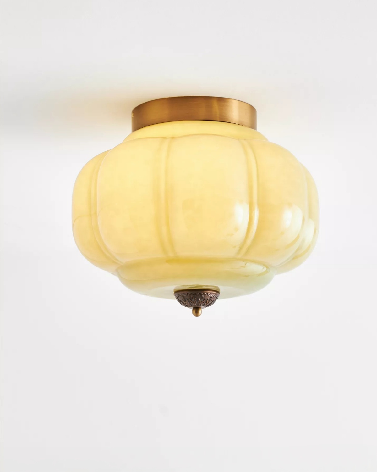 Золотистый светильник Элаиза с зелёным плафоном Louvre Home LFM140825SWL