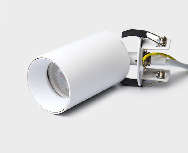 Спот ITALLINE DANNY FR white