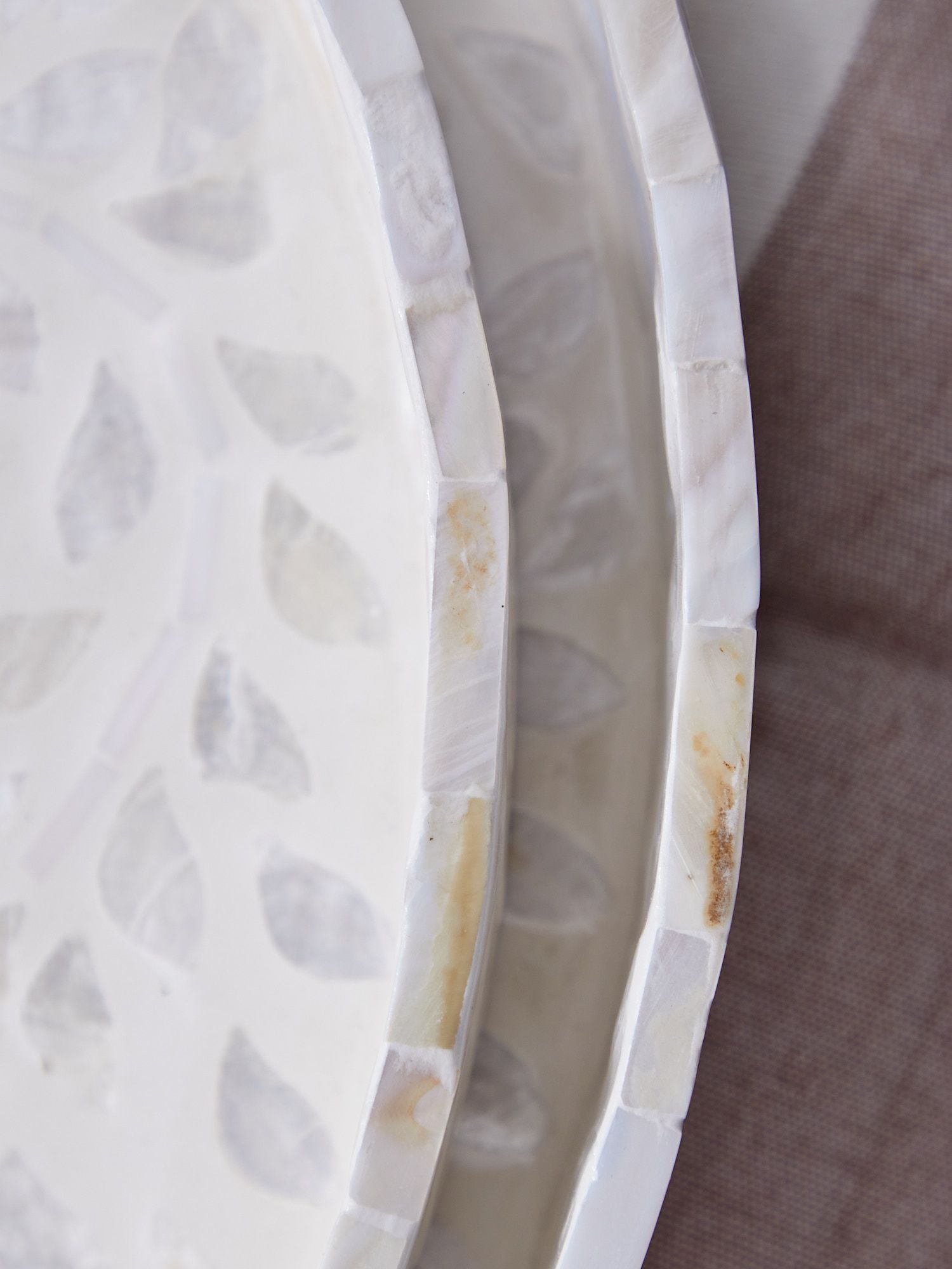 Подносы декоративные с отделкой раковинами устриц, набор Glasar 67-026