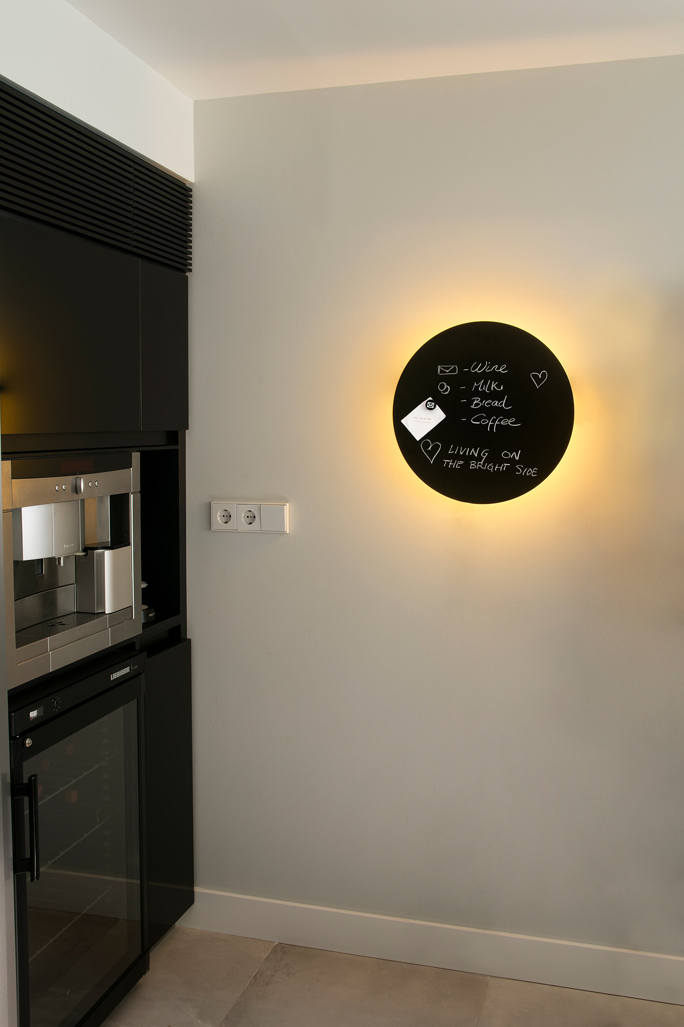 Бра Board черное LED 7W 2700K Faro