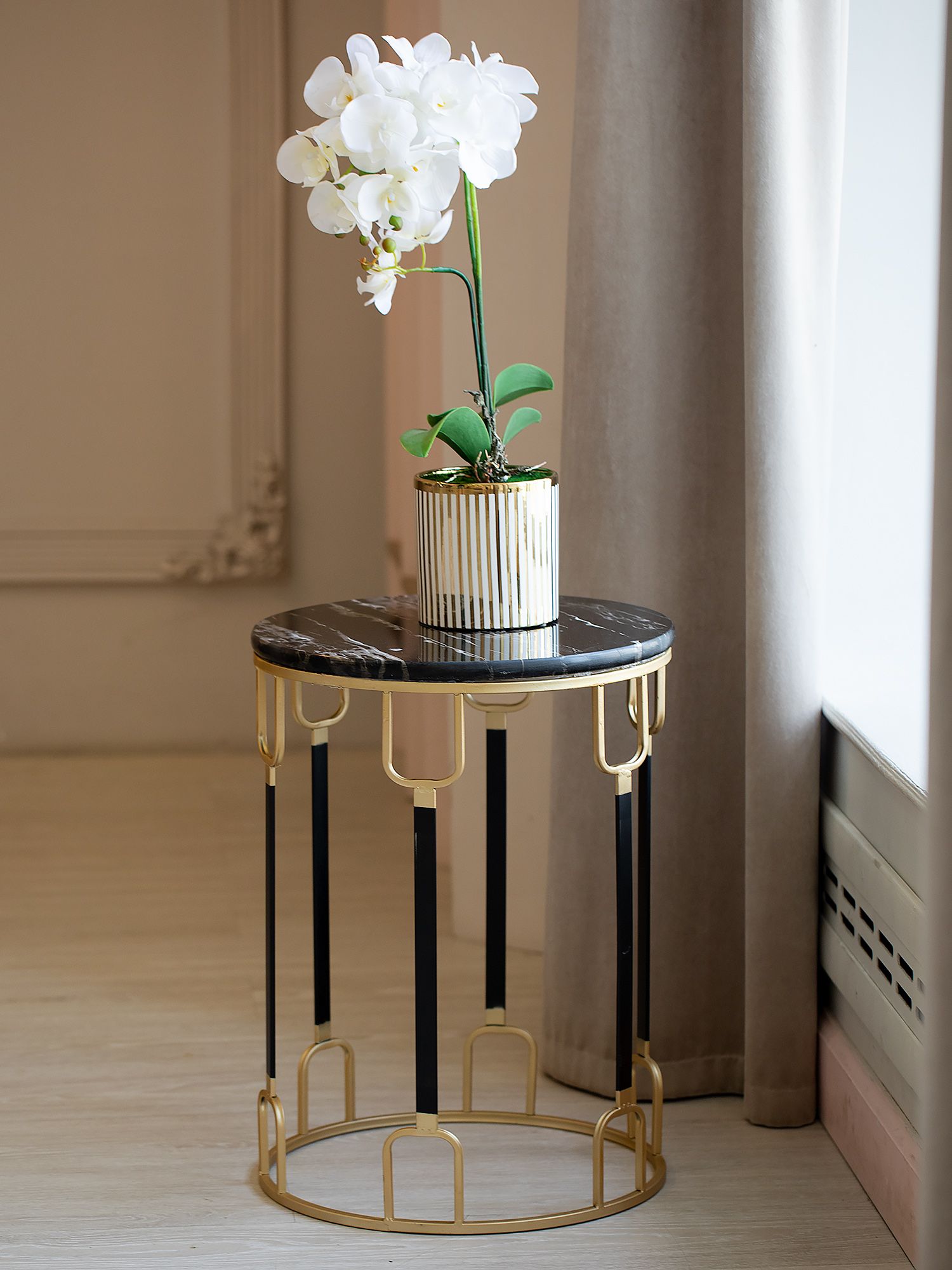 Столик интерьерный с черным мрамором Glasar 54-142