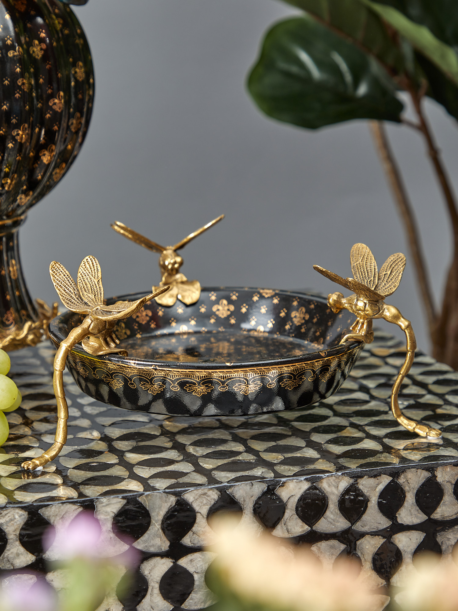 Блюдо со стрекозами Glasar 31G2574/C914HC/HBK1041